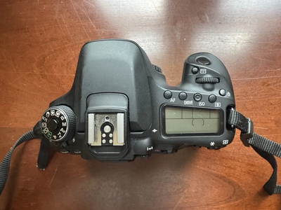Canon 80D Image