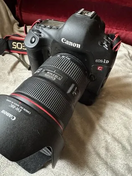 Canon EOS 1DC Image