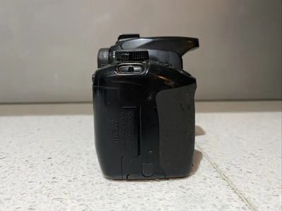 Canon XTi Image