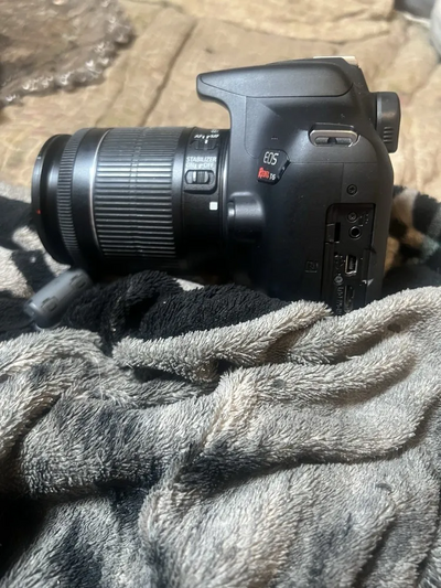 Canon EOS 1300D Image