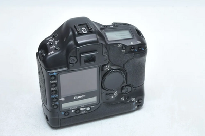 Canon 1D Mark II Image