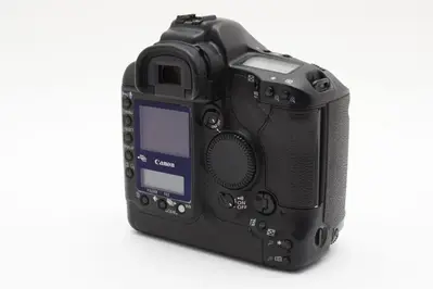 Canon 1D Mark II Image