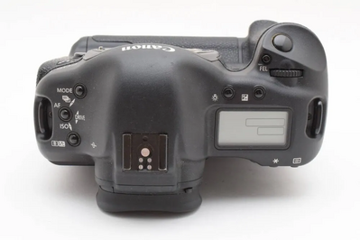 Canon 1D Mark II Image
