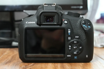 Canon EOS 1200D Image
