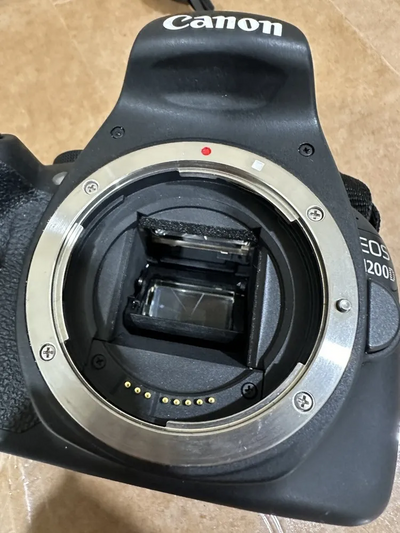Canon EOS 1200D Image