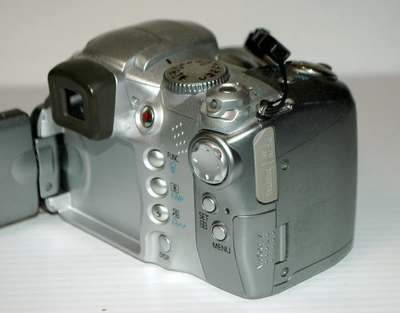 Canon S2 IS Image