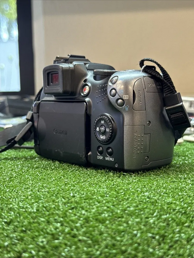 Canon Powershot SX10 IS Image