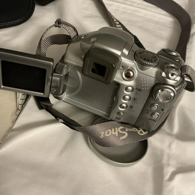 Canon S2 IS Image