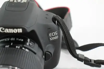 Canon 1100D Image