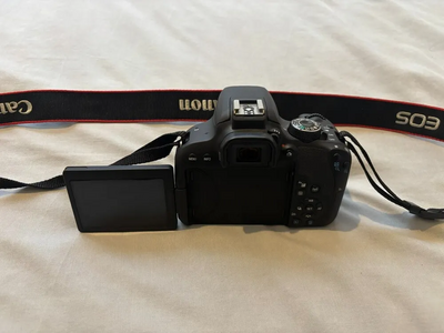 Canon 800D Image