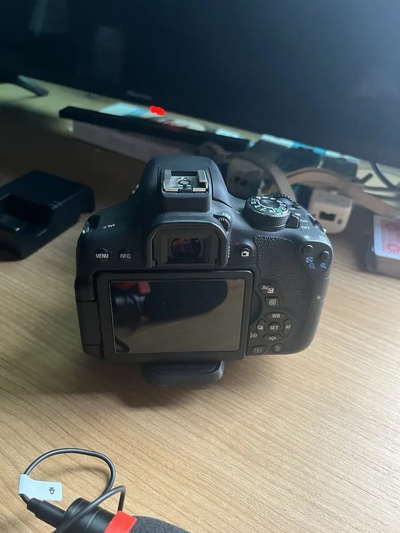 Canon Cannon EOS Rebel T6 Image