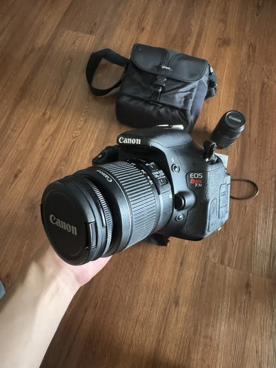 Canon EOS 600D Image