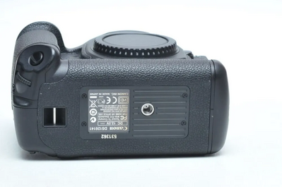Canon 1D Mark III Image