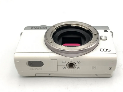 Canon M100 Image