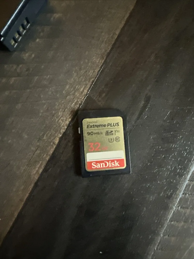Canon 3000D / Rebel T100 Image