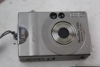 Canon Digital ELPH S100 Image