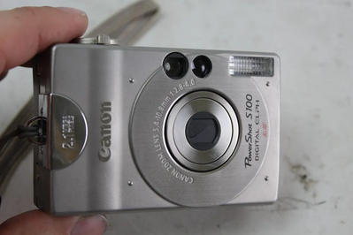 Canon Digital ELPH S100 Image