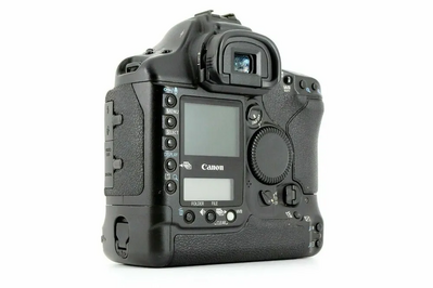 Canon 1D Mark II N Image