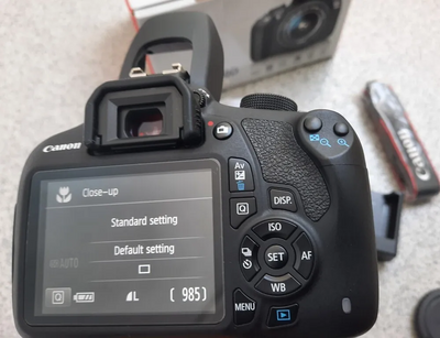 Canon 1200D Image