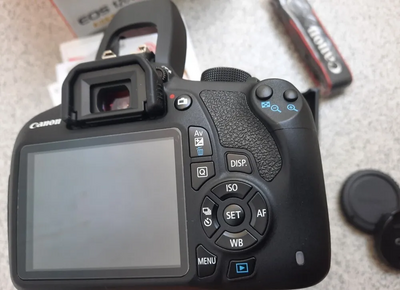 Canon 1200D Image