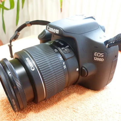 Canon 1200D Image