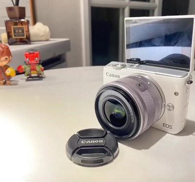 Canon EOS M10 Image