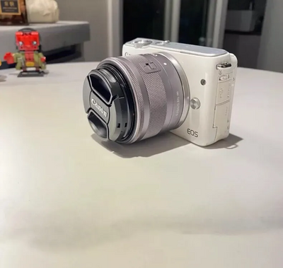 Canon EOS M10 Image