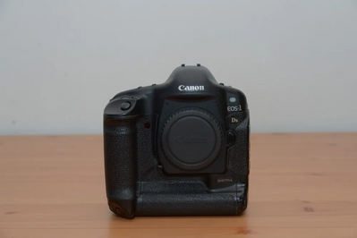 Canon Eos-1ds Image