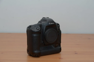 Canon Eos-1ds Image