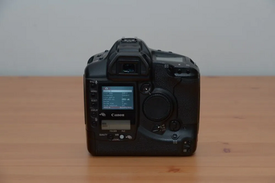 Canon Eos-1ds Image