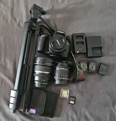 Canon EOS Rebel T7i Image