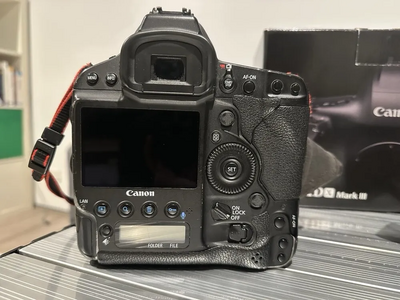 Canon EOS-1D X Mark II Image