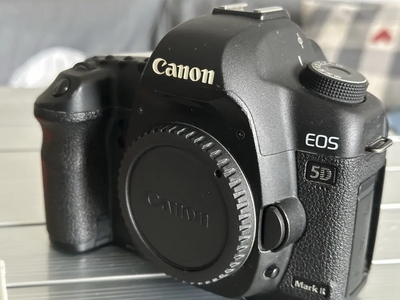 Canon Eos 5d mark ii Image