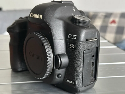 Canon Eos 5d mark ii Image
