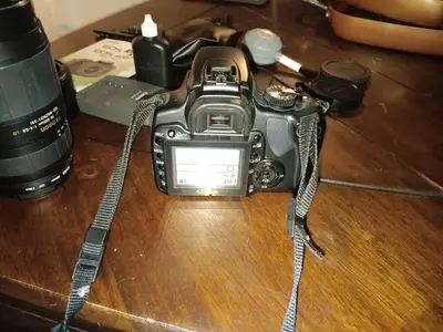 Canon Eos rebel t2i Image