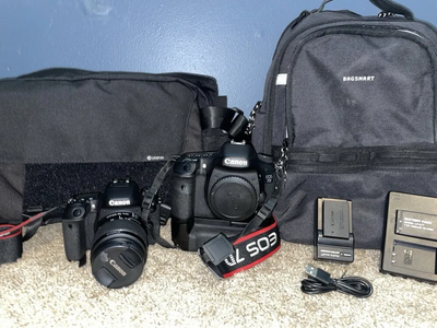 Canon 77D BODY Image