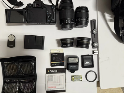 Canon 77D BODY Image