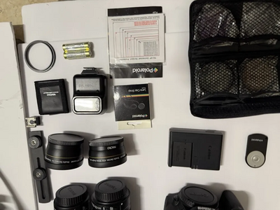 Canon 77D BODY Image
