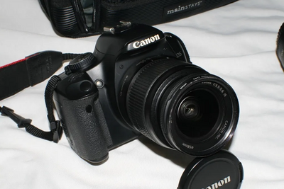 Canon Digital Rebel XSi Image
