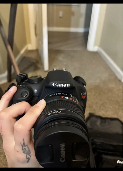 Canon Eos rebel t5 Image