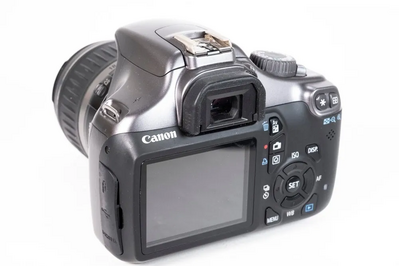 Canon EOS 1100D Image