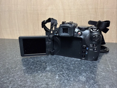 Canon 80D Image