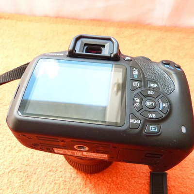 Canon 1200D Image