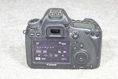 Canon 6D Image