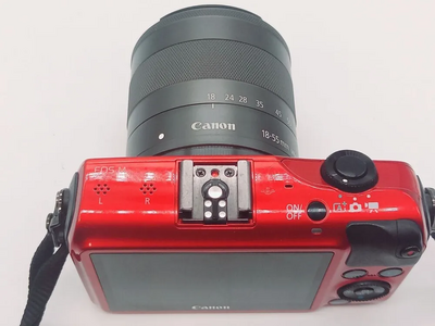 Canon EOS M Image