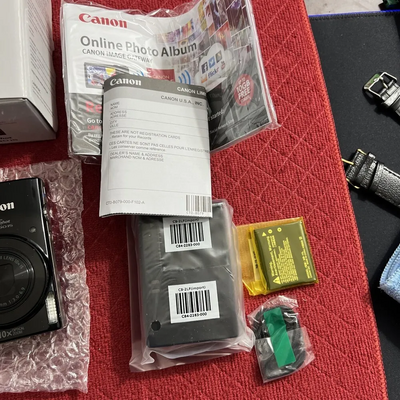 Canon PowerShot ELPH 190 IS Image