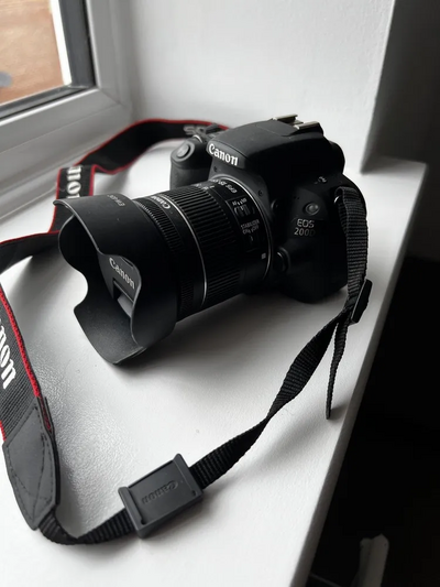 Canon EOS 200D Image
