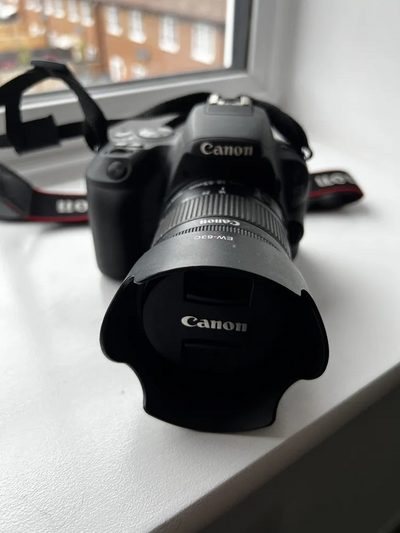 Canon EOS 200D Image