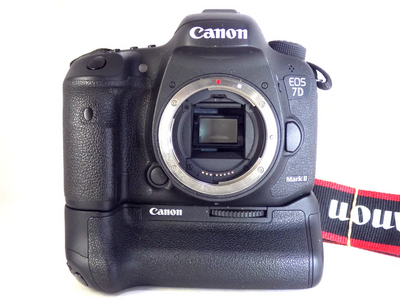 Canon Eos 7d mark ii bg-e16 battery grip set Image