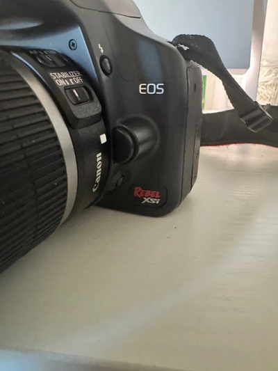 Canon XSi / EOS 450D Image